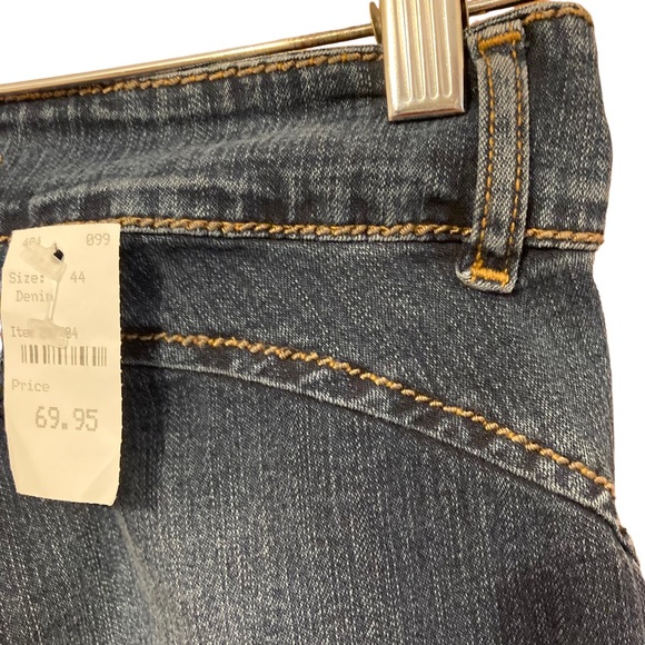 Big Seven | Flare Leg Jeans - Picture 8 of 10